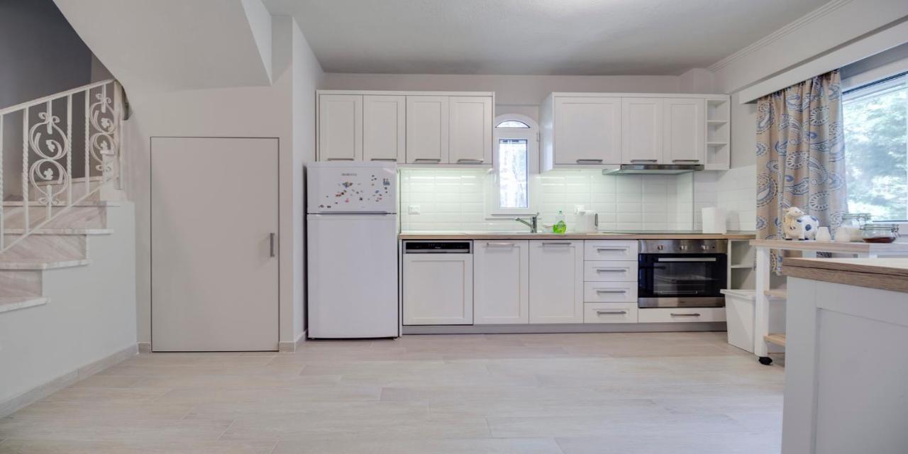 Ekatis Houses In Sani By Halkidiki Villas ภายนอก รูปภาพ