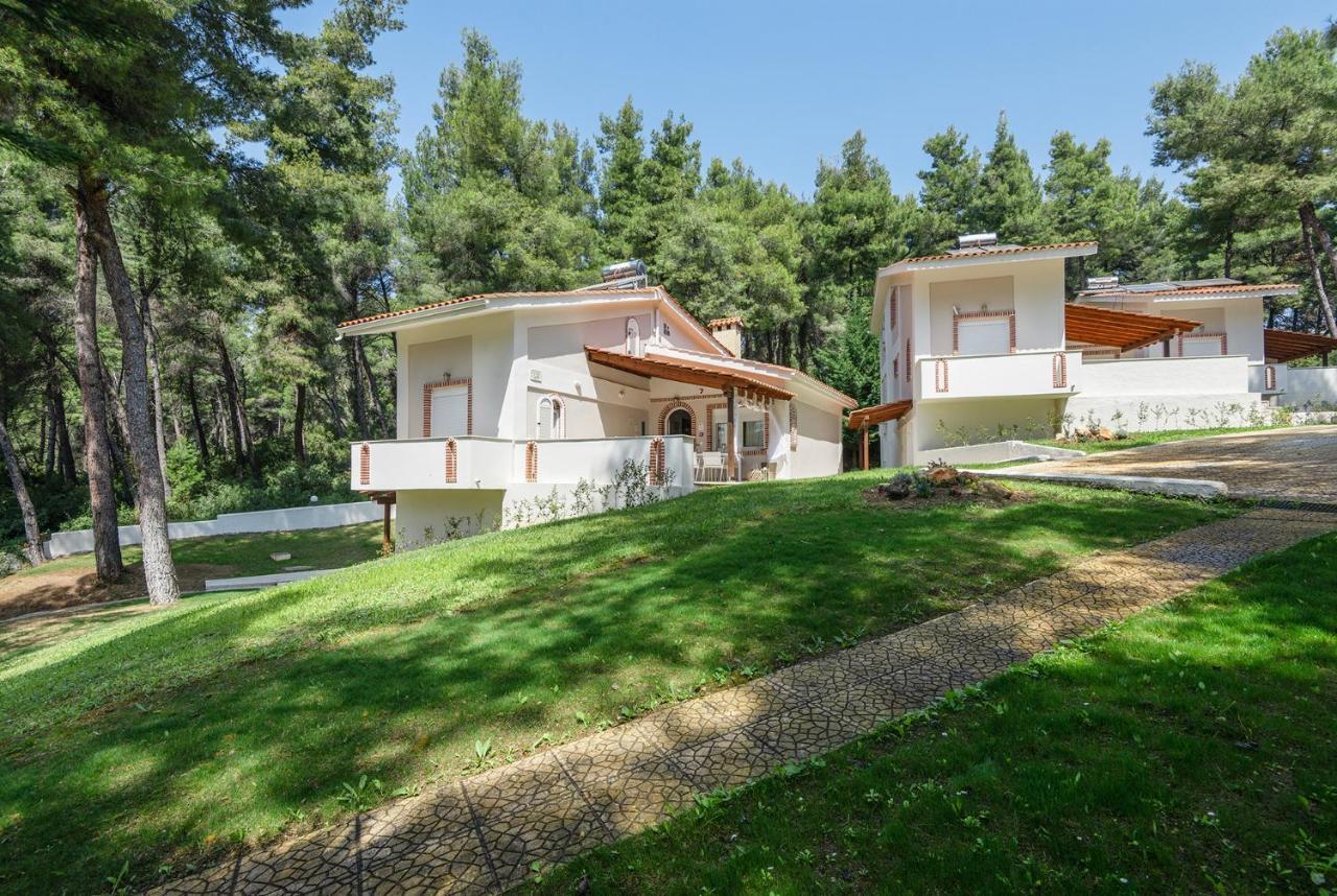Ekatis Houses In Sani By Halkidiki Villas ภายนอก รูปภาพ