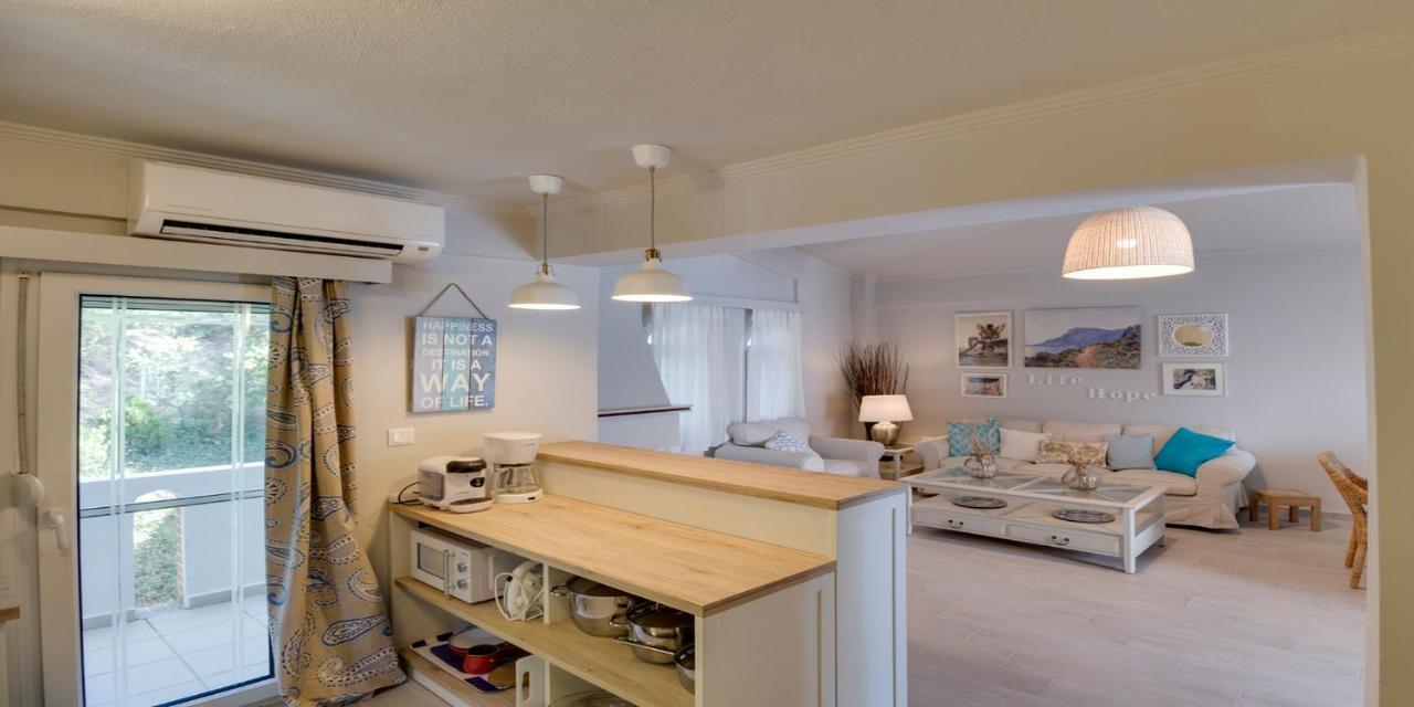Ekatis Houses In Sani By Halkidiki Villas ภายนอก รูปภาพ
